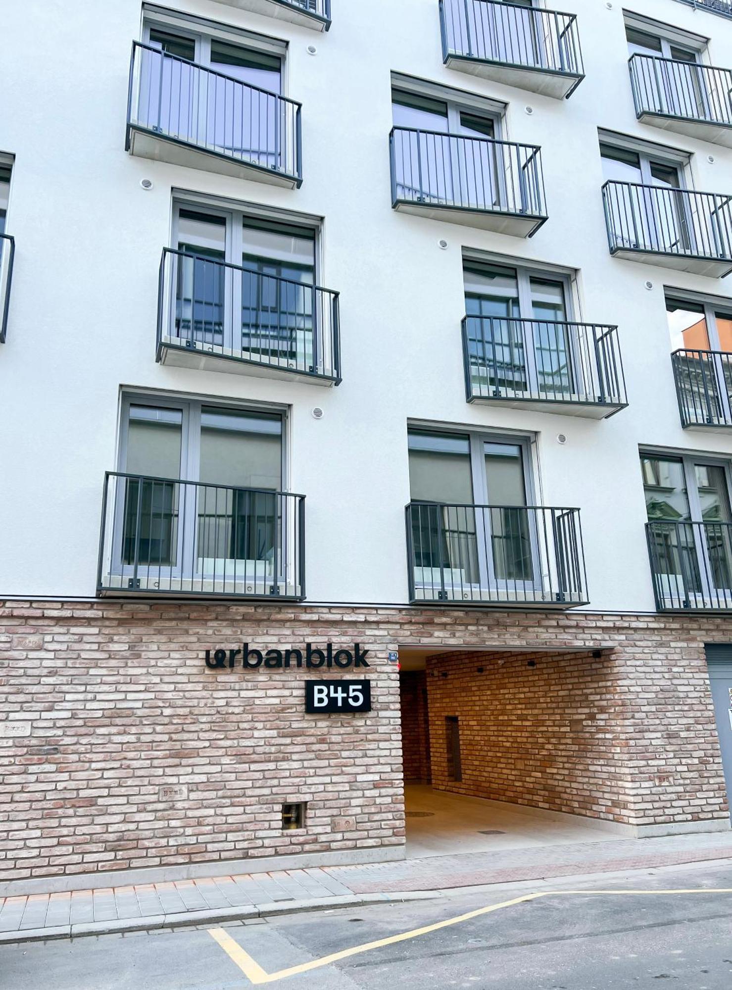 Celestial Apartments Brno Esterno foto
